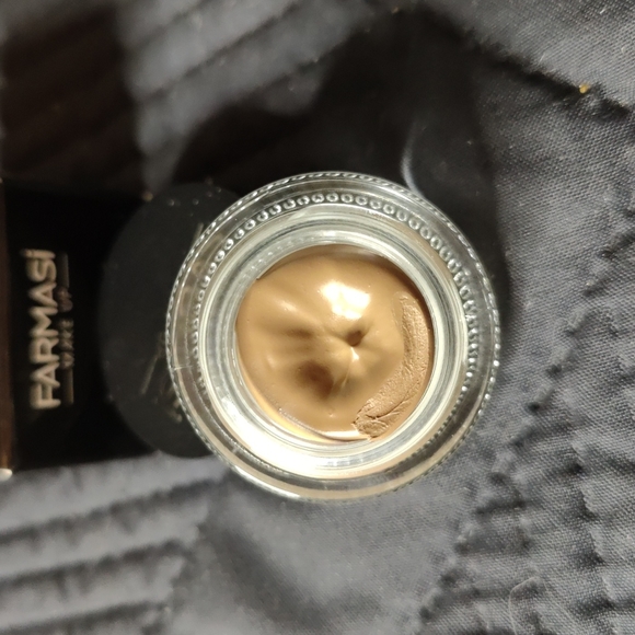 Farmasi make up combo - Picture 4 of 10